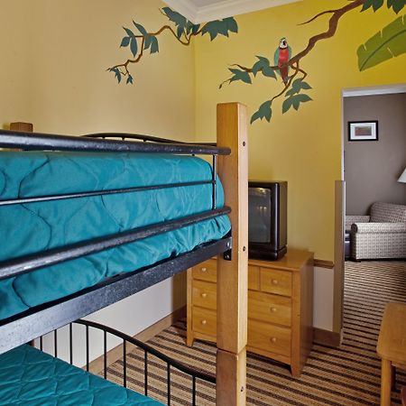 Holiday Inn Express Hotel & Suites Byron By Ihg מראה חיצוני תמונה