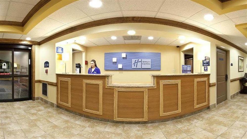 Holiday Inn Express Hotel & Suites Byron By Ihg מראה חיצוני תמונה