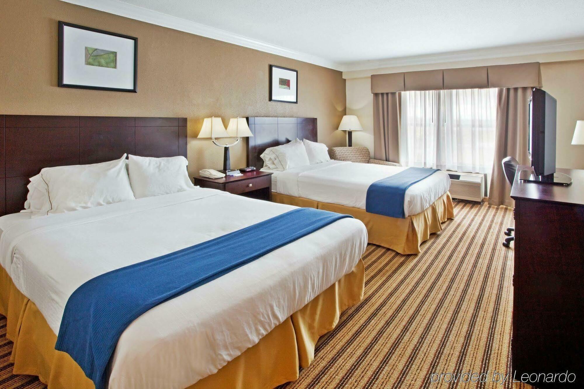 Holiday Inn Express Hotel & Suites Byron By Ihg מראה חיצוני תמונה